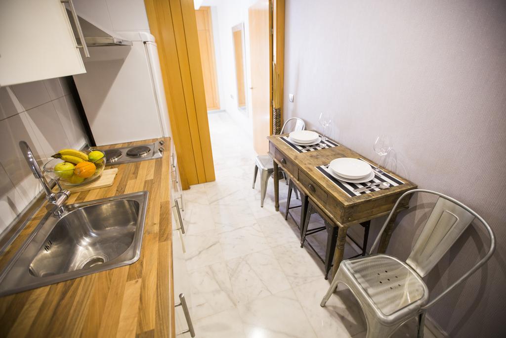 Ab Apartamentos Reding Malaga Exterior photo
