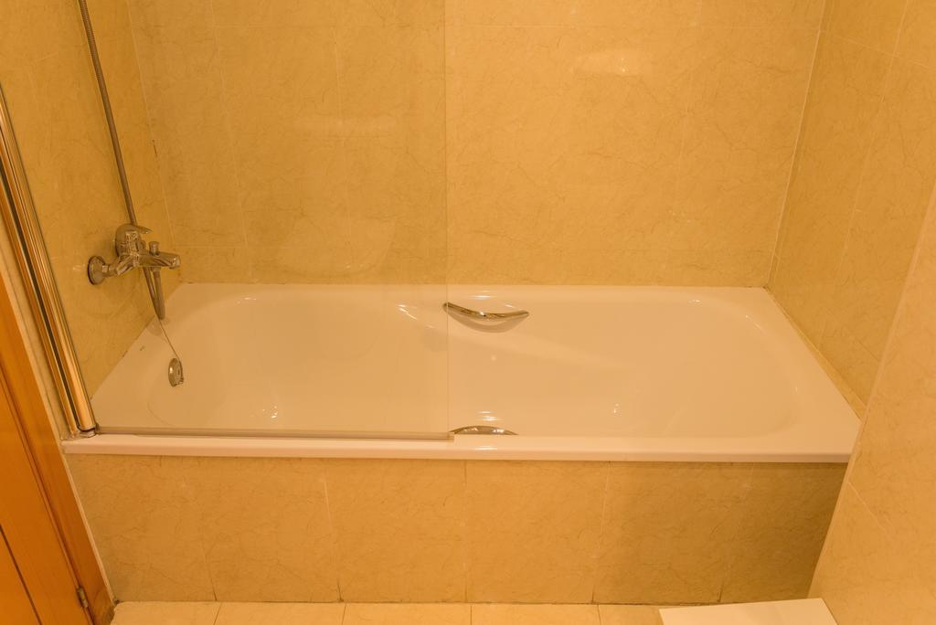 Ab Apartamentos Reding Malaga Exterior photo